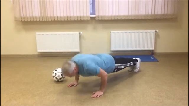 Тренировка по футболу в домашних условиях. ОФП. Часть 2 смотреть онлайн
