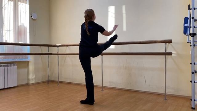 «Растяжка у станка» смотреть онлайн