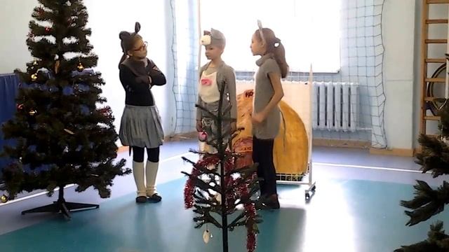 новогодние представление " хрюшины подарки " для детей смотреть онлайн