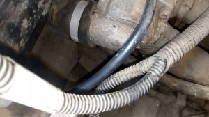 Туго выжимается сцепление.