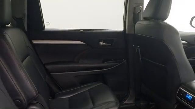 2017 Toyota HIGHLANDER XLE смотреть онлайн