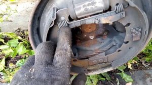 Как поменять тормозные колодки на Форде Фьюжн самостоятельно без ямы!