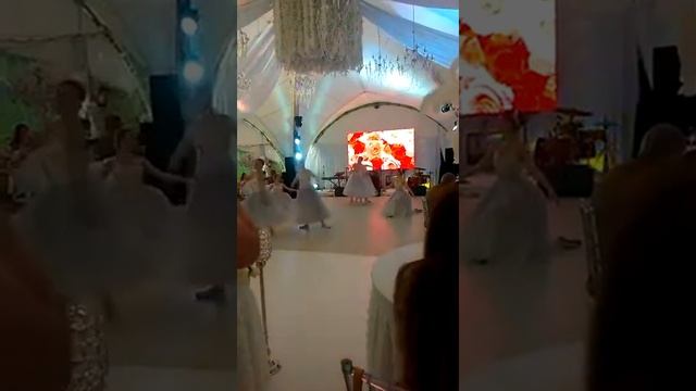 Классический шоу балет на свадьбе Вальс цветов "Щелкунчик" смотреть онлайн