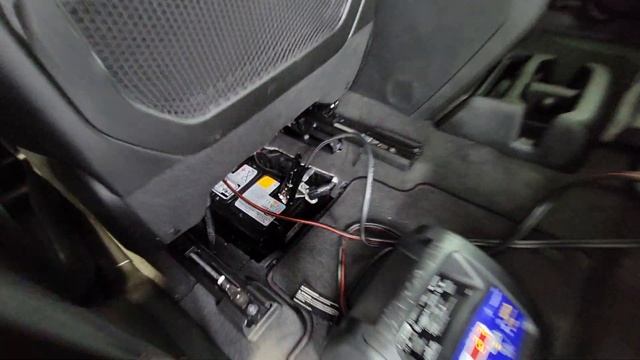 2022 Jeep Grand Cherokee L Battery Location смотреть онлайн