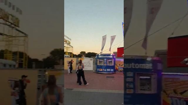 #Happy #streets #world #games #park смотреть онлайн