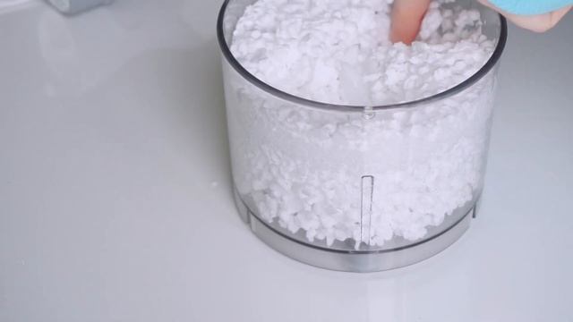 Как измельчить пенопласт в крошку ??? смотреть онлайн