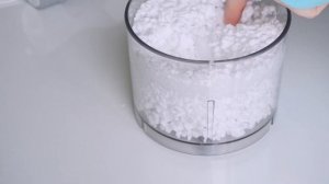 Как измельчить пенопласт в крошку ???