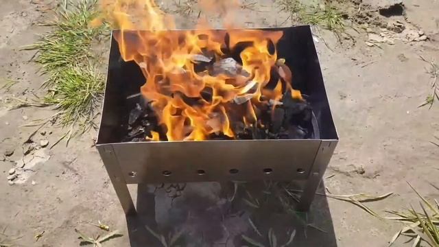 Стейки на углях. Вкуснейший стейк по простому рецепту. смотреть онлайн