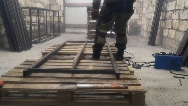 Кушетка из профиля (20 шт.) смотреть онлайн