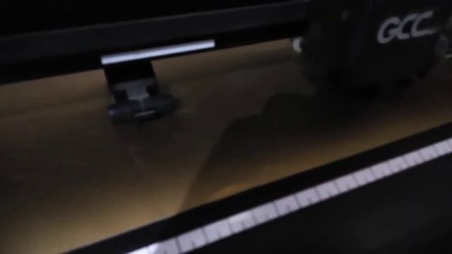 Режущий плоттер Expert II LX смотреть онлайн