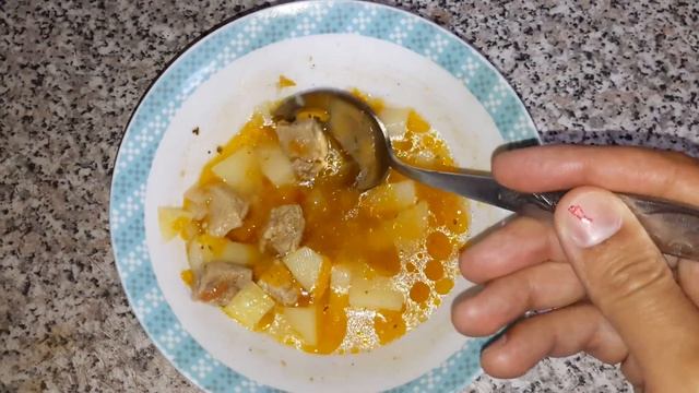 ASMR EATING SOUNDS. КАРТОШКА ТУШЁННАЯ С МЯСОМ И БУЛЬОНЧИКОМ. ОБЖОР.