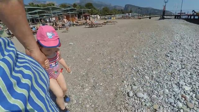 Турция 2016 день# 3. Купаемся в море. Turkey 2016 Day # 3. Swim in the sea смотреть онлайн