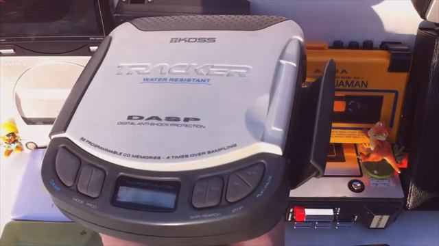Discman vs Walkman Big & Thin in the World CD Player CDP-7 slim, Cassette Player Sanyo ES-P7 flat смотреть онлайн