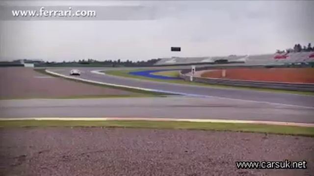 Ferrari 458 Challenge смотреть онлайн