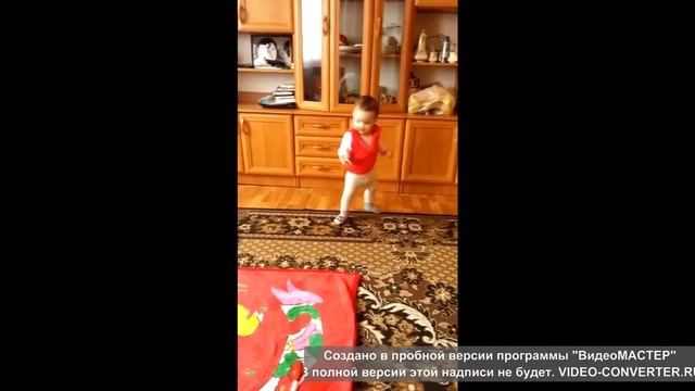 Едем в соседнее село на дискотеку, танец ребенка в 1 годик смотреть онлайн