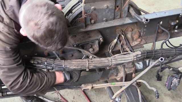 The Escargot - RV/Camper Car Transporter Conversion - Part 3 смотреть онлайн
