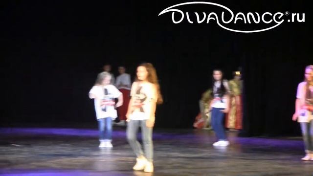 На своей волне хип хопа танцы для детей от школы Диваданс в Санкт Петербурге смотреть онлайн