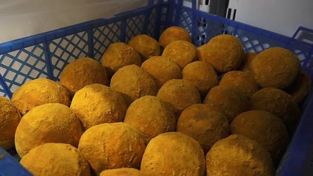 Молочный цех сыр в монастыре Угрешский Келарь смотреть онлайн