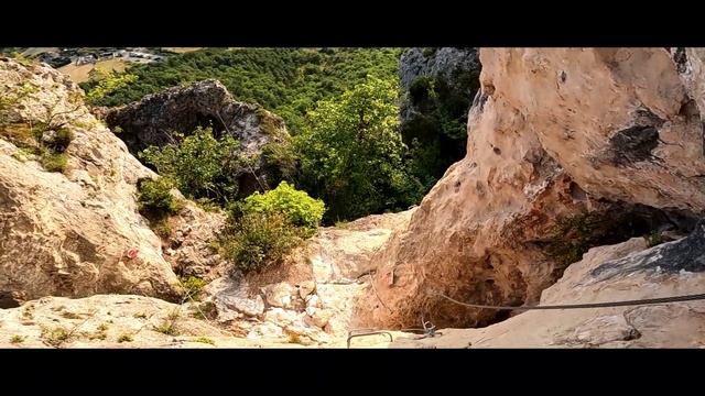 Via Ferrata de Liaucous à Mostuéjouls (12) смотреть онлайн