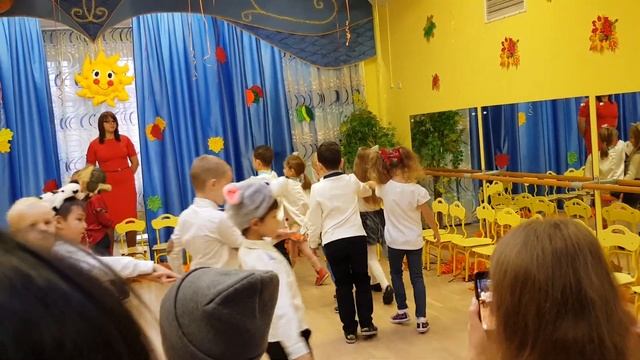 Праздник осени. Танцы. смотреть онлайн