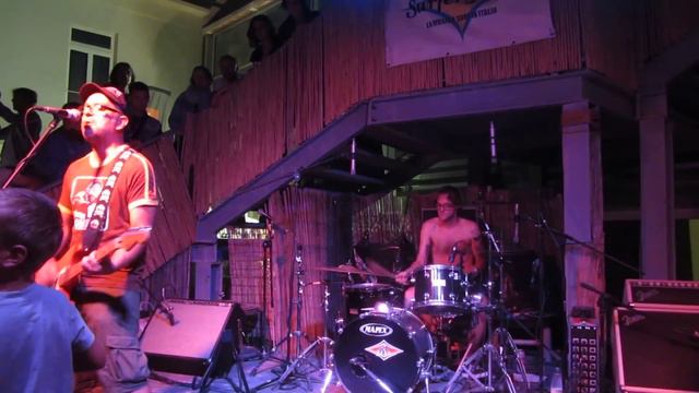 The Chromosomes - Overnight Sensation смотреть онлайн