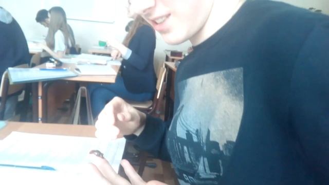 ПАРЕНЬ ЕСТ ГОВНО / MAN EAT SHIT (VINE) смотреть онлайн