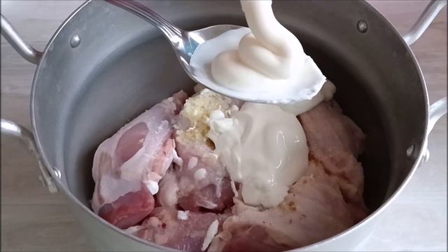 Бёдрышки с картошкой в духовке смотреть онлайн