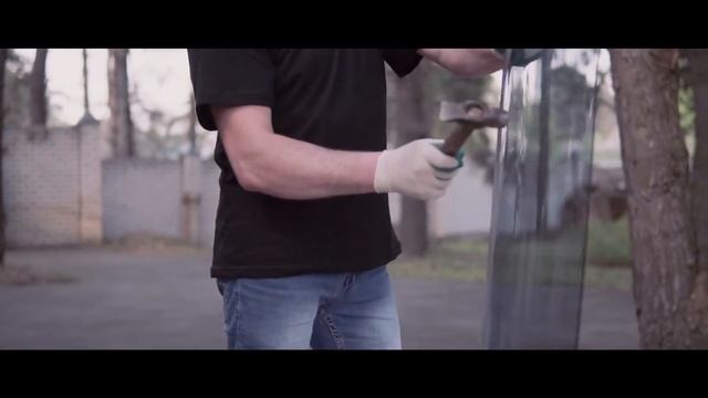 Краш тест закаленного стекла душевых кабин Coliseum смотреть онлайн