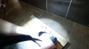 Подтекает сифон в ванной.