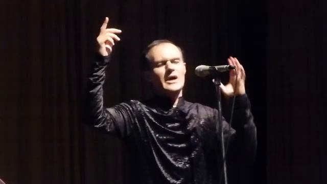 Дмитрий Ряхин "В нашем старом саду" (И.Шварц - Б.Окуджава) смотреть онлайн