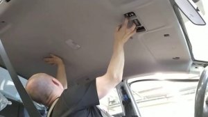 Как снять обшивку потолка на Солярисе