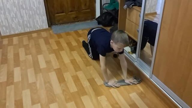 Попросили помыть полы смотреть онлайн