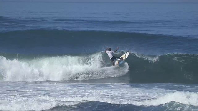 Size Really Does Matter - Echo Beach смотреть онлайн