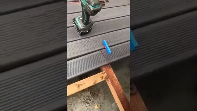 Выставляем зазор между досками с помощью набора А-спейсеров смотреть онлайн