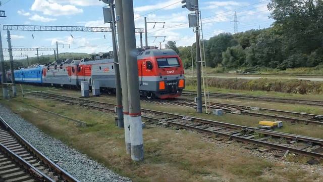 Прибытие на станцию Горячий Ключ, вид на ПТОЛ с ЭП1М смотреть онлайн