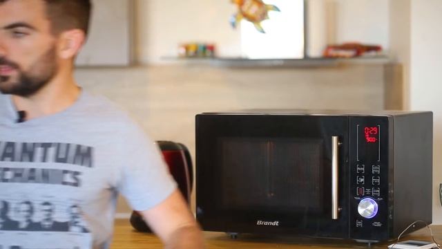 Faut-il chauffer l'eau à la bouilloire ou au micro-ondes ? Étude énergétique simplifiée смотреть онлайн