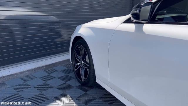 2019 Mercedes-Benz E 450: Polar White (Walk Around) смотреть онлайн
