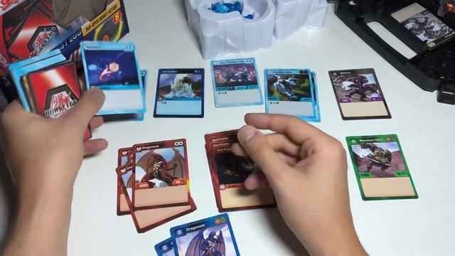 НОВЕНЬКИЙ НАБОР / 40 КАРТОЧЕК??? Бакуган / Bakugan