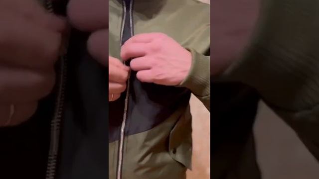 Мужской бомбер Nike Swoosh. смотреть онлайн