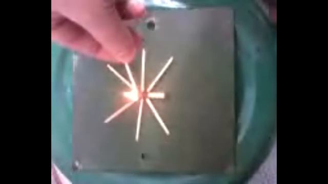 ГОРЯЩИЙ ПАУК из СПИЧЕК смотреть онлайн