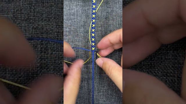 #браслет #изготовление браслетов #простое ремесло #браслет для дружбы #браслеты своими руками ##shor