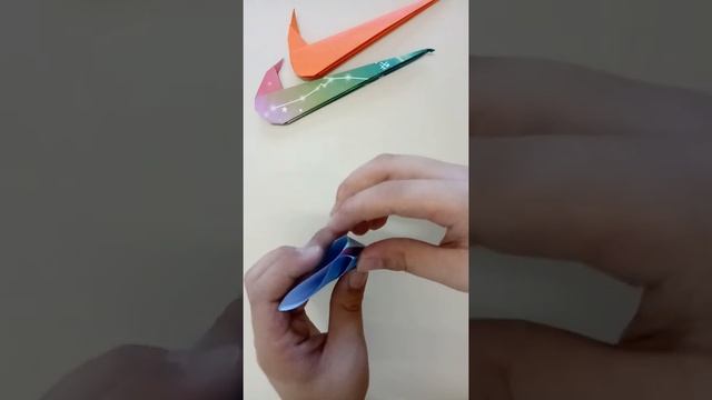 ORIGAMI Nike logo смотреть онлайн