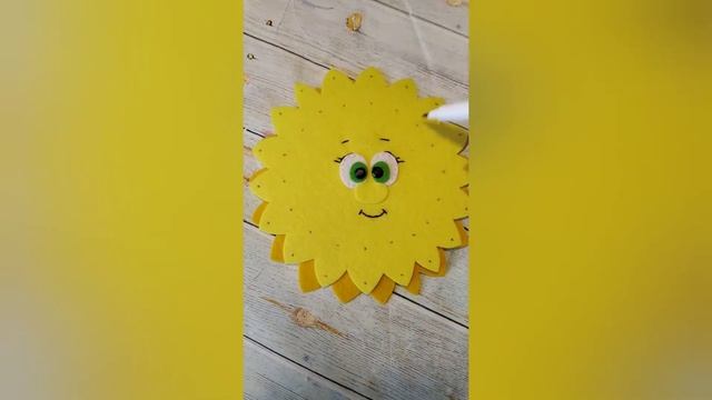 Солнышко из фетра с бусинами