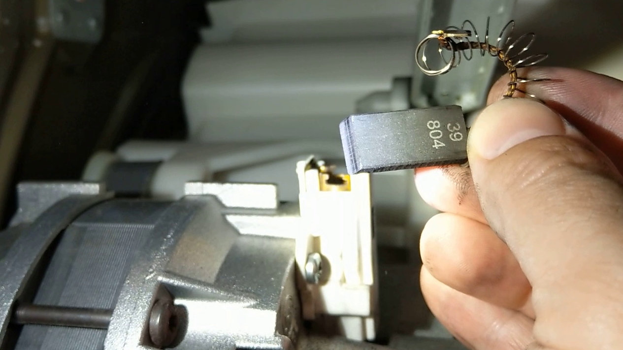 Замена щеток стиральной машины BOSCH Classixx 5.