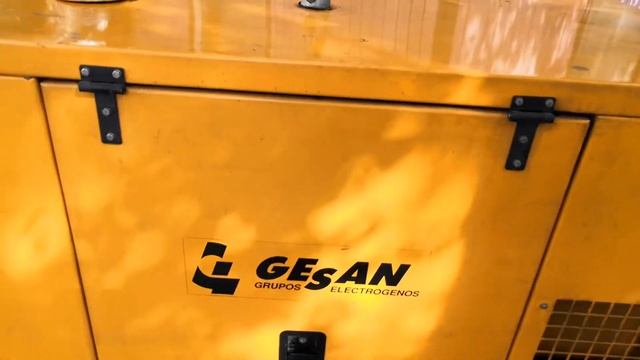БУ дизель-генератор Gesan DPS 12 в кожухе с АВР смотреть онлайн