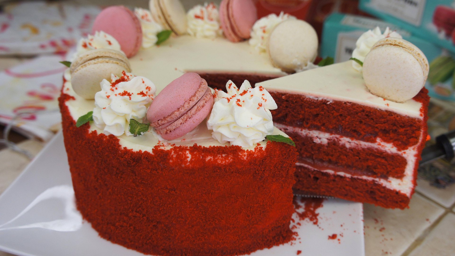 ТОРТ "КРАСНЫЙ БАРХАТ" КЛАССИЧЕСКИЙ РЕЦЕПТ | "КРАСНЫЙ БАРХАТ" С КЛУБНИЧНОЙ НАЧИНКОЙ | ТАРТАЛЕТКА смотреть онлайн