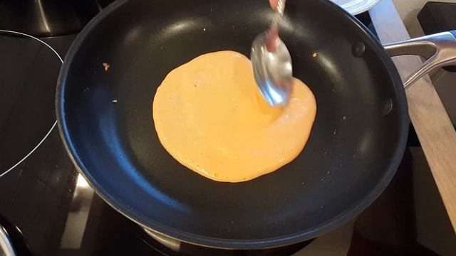 Вкусные рецепты: вафли, панкейки, кексы