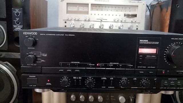 Sony SS G4 & Kenwood KA 3300 D test songs, Look inside смотреть онлайн