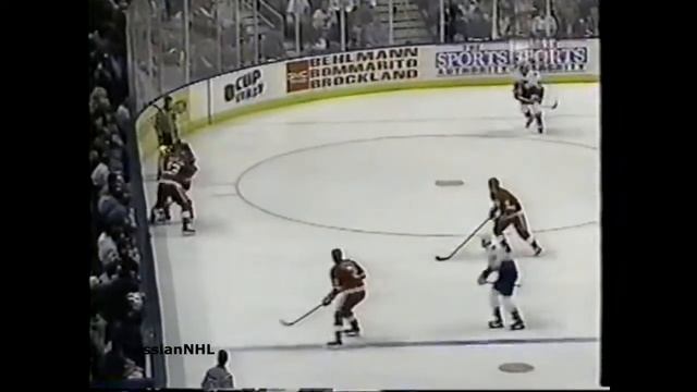 Vladimir Konstantinov scores vs Blues in game 3 from Igor Larionov pass (1996) смотреть онлайн
