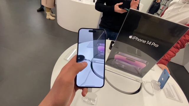 Смотрим на новый iPhone 14 про Макс ￼ смотреть онлайн